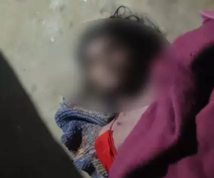 घरेलू विवाद ने ली भयावह करवट – तखतपुर में पति ने पत्नी की गला दबाकर कर दी हत्या, आरोपी पुलिस की गिरफ्त में… घरेलू विवाद ने ली भयावह करवट – तखतपुर में पति ने पत्नी की गला दबाकर कर दी हत्या, आरोपी पुलिस की गिरफ्त में…