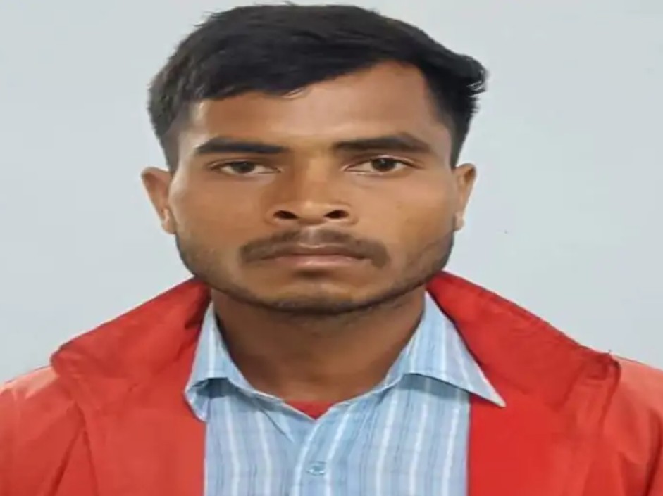 मुलाकात के बहाने बुलाया, दुष्कर्म कर पुल से नीचे फेंका – सरगुजा में हैवान बॉयफ्रेंड गिरफ्तार… मुलाकात के बहाने बुलाया, दुष्कर्म कर पुल से नीचे फेंका – सरगुजा में हैवान बॉयफ्रेंड गिरफ्तार…