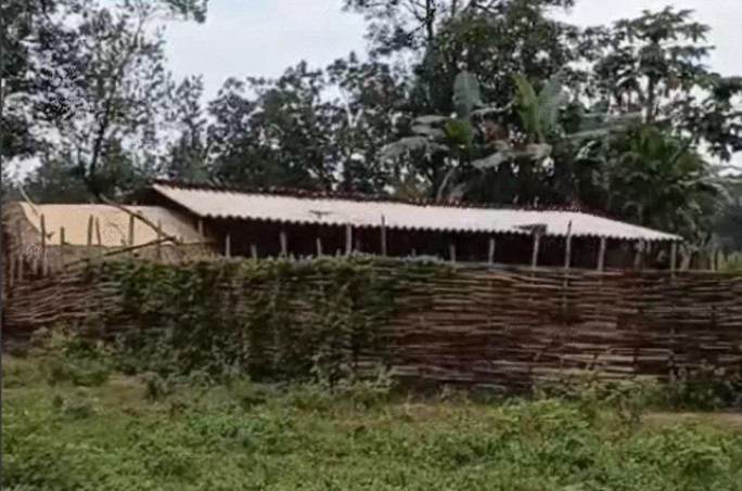 स्पेशल रिपोर्ट : लाल आतंक का ‘रक्ताभ’ संदेश; 2026 के ‘डेथ वारंट’ के बीच बस्तर में लोकतंत्र ‘नजरबंद’…