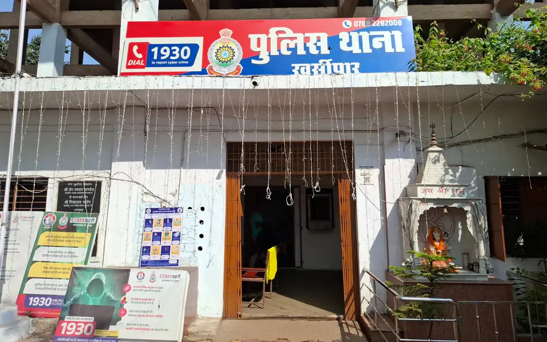 पत्नी के कपड़ों की आड़ में ‘गंदा खेल’ : लेडीज टेलर से सेक्स की डिमांड, ‘ना’ सुनने पर बोला- घर से उठा ले जाऊंगा… पत्नी के कपड़ों की आड़ में ‘गंदा खेल’ : लेडीज टेलर से सेक्स की डिमांड, ‘ना’ सुनने पर बोला- घर से उठा ले जाऊंगा…