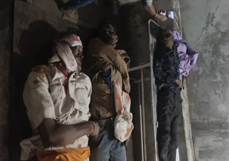 खूनी हाईवे : खुशियां मातम में बदलीं, लड़की देखकर लौट रहे 3 युवकों को अज्ञात काल ने कुचला…