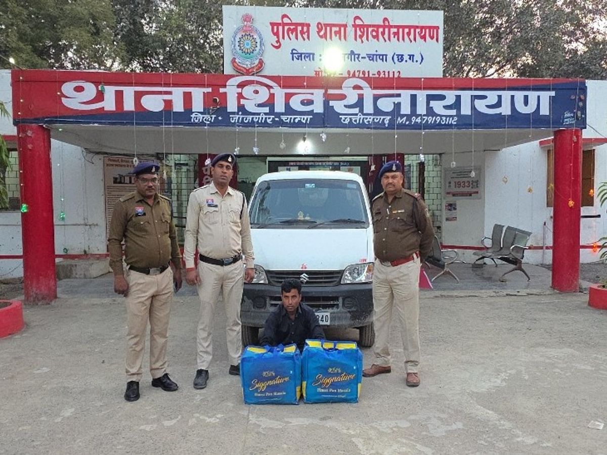 खाकी पर दाग : महासमुंद का आरक्षक निकला गांजा तस्कर, नाबालिग के साथ मिलकर खपा रहा था लाखों का नशा…