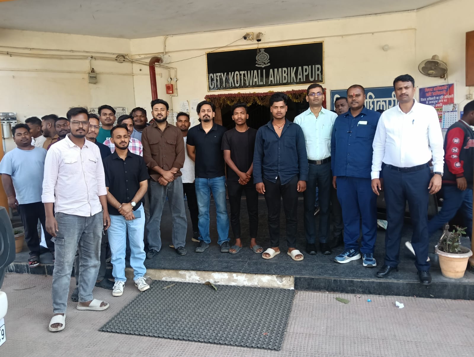 बोर्ड परीक्षा में बाधा बनी तो खैर नहीं! सरगुजा पुलिस ने कसी कमर, रात 10 बजे के बाद DJ बजाया तो होगी ‘जप्ती’…