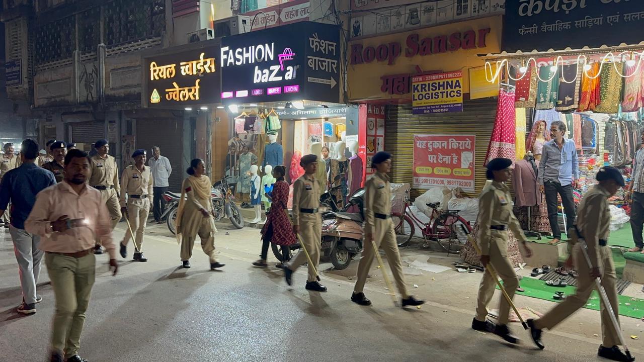 अपराधियों को अल्टीमेटम: रायगढ़ की सड़कों पर उतरी पुलिस, एडिशनल एसपी ने संभाला मोर्चा!…