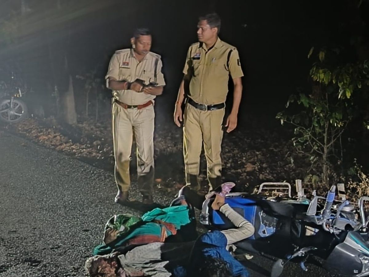 रफ्तार का कहर : कोरबा में खुशियां मातम में तब्दील, अज्ञात वाहन ने महिला और 9 वर्षीय मासूम को रौंदा, सड़क पर बिखरा खून…