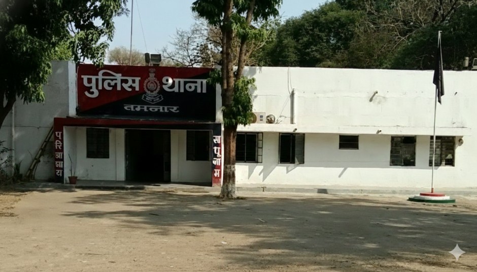 सड़क किनारे खड़ी लापरवाही बनी ‘मौत का फंदा’ : तमनार में राजमिस्त्री का बेटा गंभीर रूप से घायल, ट्रेलर चालक के खिलाफ FIR दर्ज…