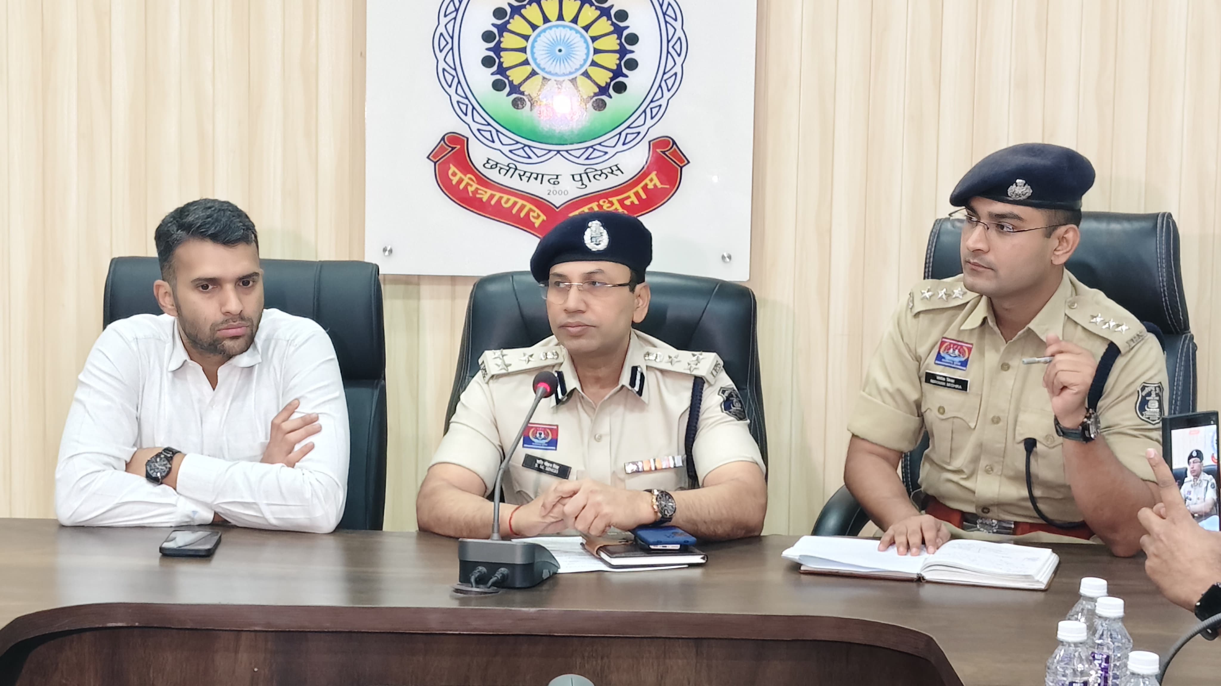 रायगढ़ में ‘ड्रोन’ का काल : तमनार,घटगांव के बाद मुडागांव में अफीम की खेती पर प्रशासन का वज्रपात, बैक-टू-बैक 3 बड़ी कार्रवाइयां!…