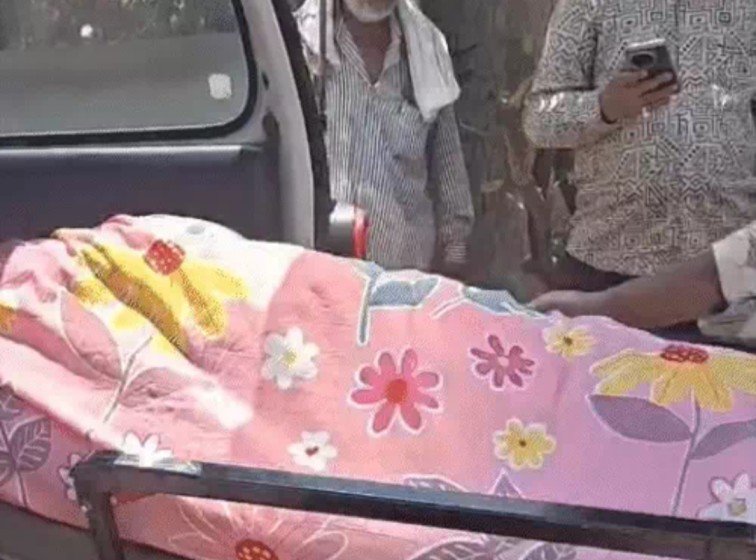 भिलाई में सनसनी : ‘कांग्रेस नेता की जेब में पुलिस!’… सुसाइड नोट लिखकर पेंटर ने दी जान, शरीर पर चोट के निशान से गहराया मामला … भिलाई में सनसनी : ‘कांग्रेस नेता की जेब में पुलिस!’… सुसाइड नोट लिखकर पेंटर ने दी जान, शरीर पर चोट के निशान से गहराया मामला …