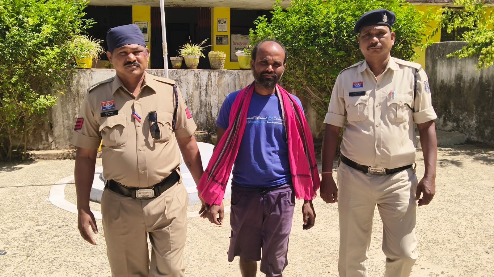 घर में घुसकर महिला से छेड़छाड़ करने वाला आरोपी गिरफ्तार, बतौली पुलिस की त्वरित कार्रवाई…