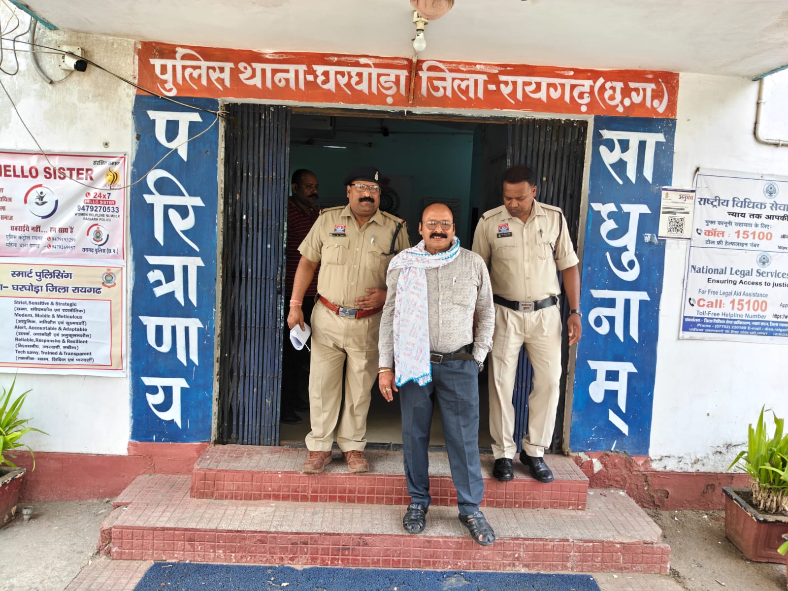 खाकी का खौफ और ‘सियासी’ हनक : दुष्कर्म केस की धमकी देकर वसूली कर रहा निष्काषित BJP पार्षद गिरफ्तार…