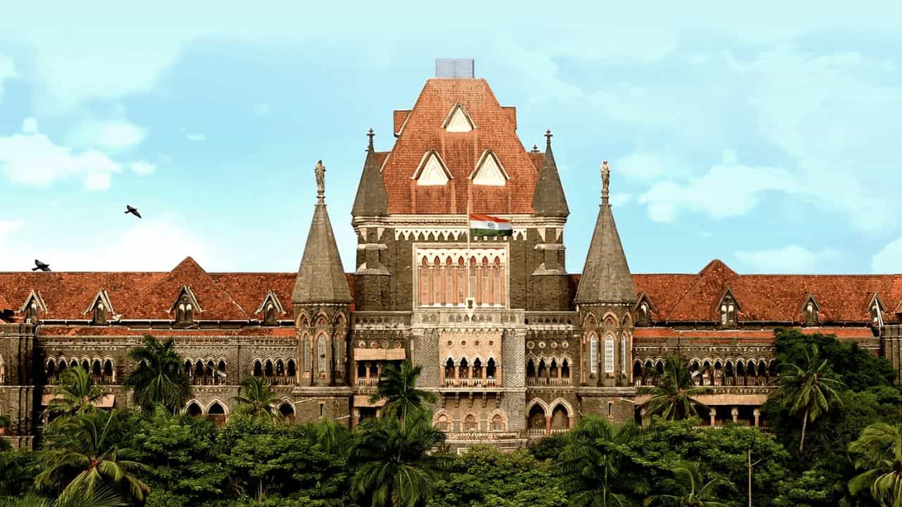 ‘सुल्तान नहीं हो जो जनता गुलाम बन जाए!’… बॉम्बे हाई कोर्ट का मुंबई पुलिस पर अब तक का सबसे बड़ा प्रहार!…