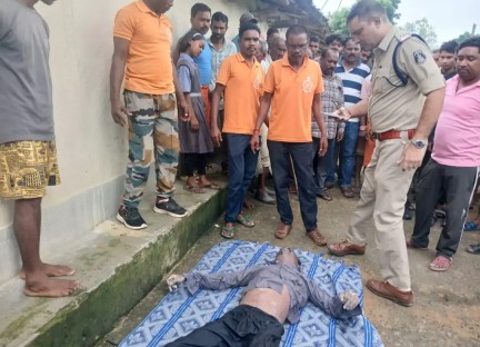 सूरजपुर में सनसनी : 48 घंटे से लापता 37 वर्षीय युवक का घर के पास कुएं में मिला शव, इलाके में तनाव और मातम…
